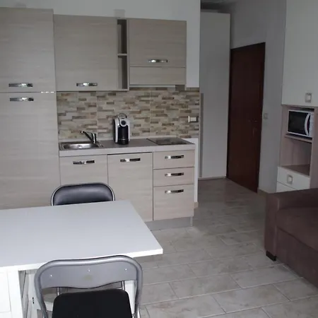 Apartament In Euroville Mit Gemeinschaftlichem Pool By Interhome